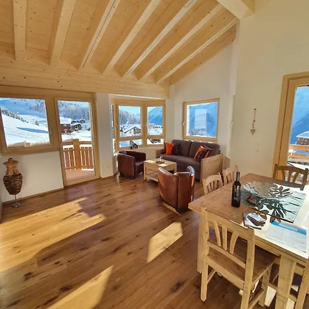 Alpen-park Dachwohnung Ost