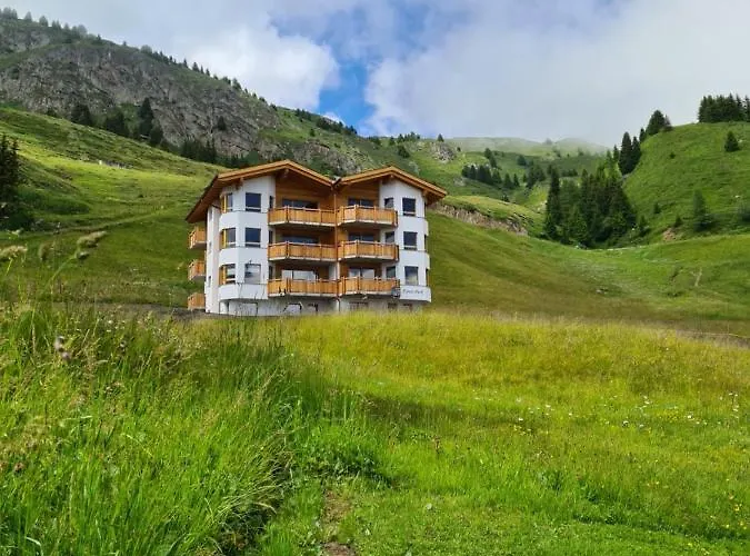Alpen-park Dachwohnung Ost Apartment